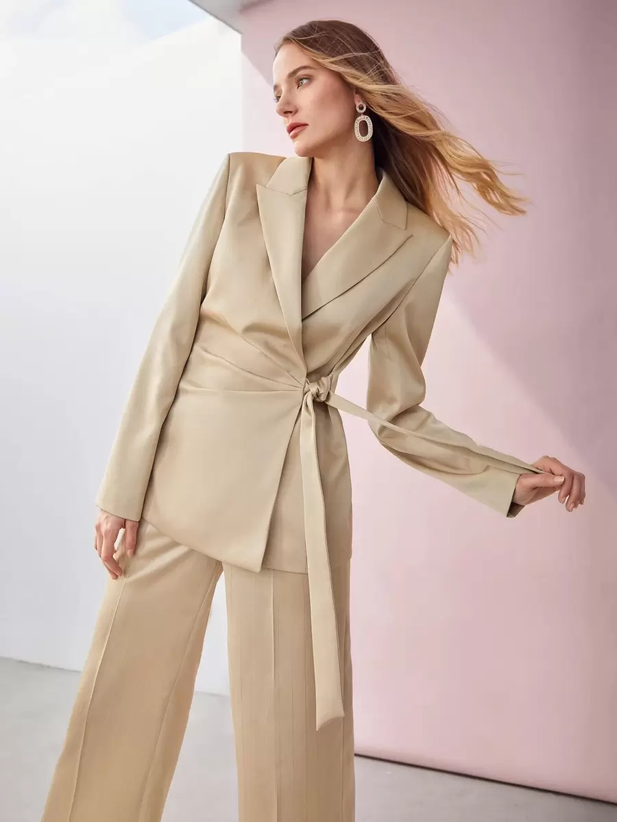 MOTF PREMIUM 圍裹西裝外套