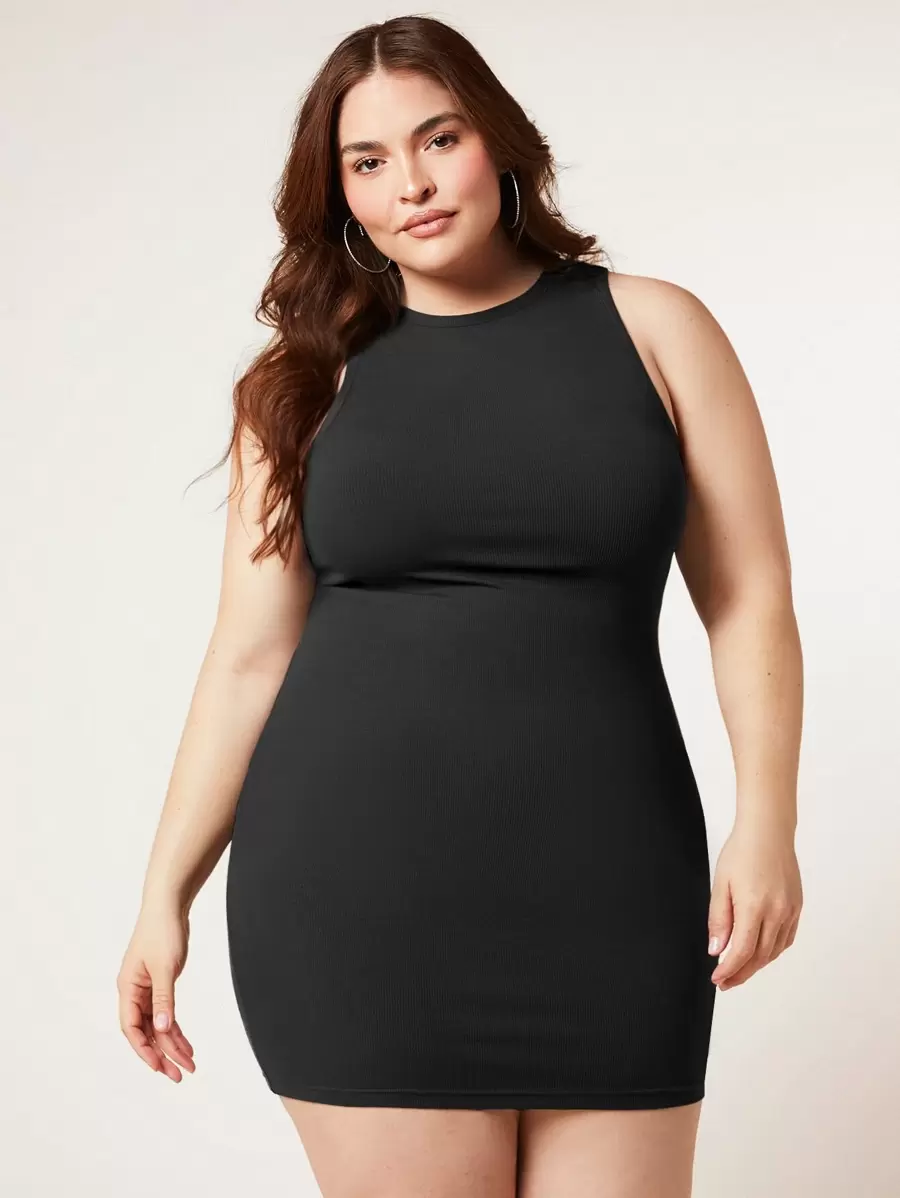 SHEIN BASICS 純色修身連身裙（大尺碼） - 黑色 - 查看 1