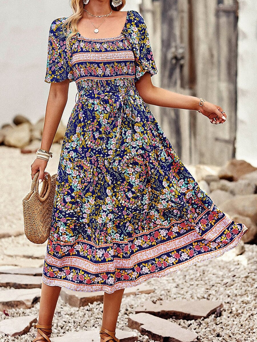 SHEIN VCAY 滿版印花抽褶細節大圓領荷葉邊連衣裙 - 藏蓝色 - 查看 1