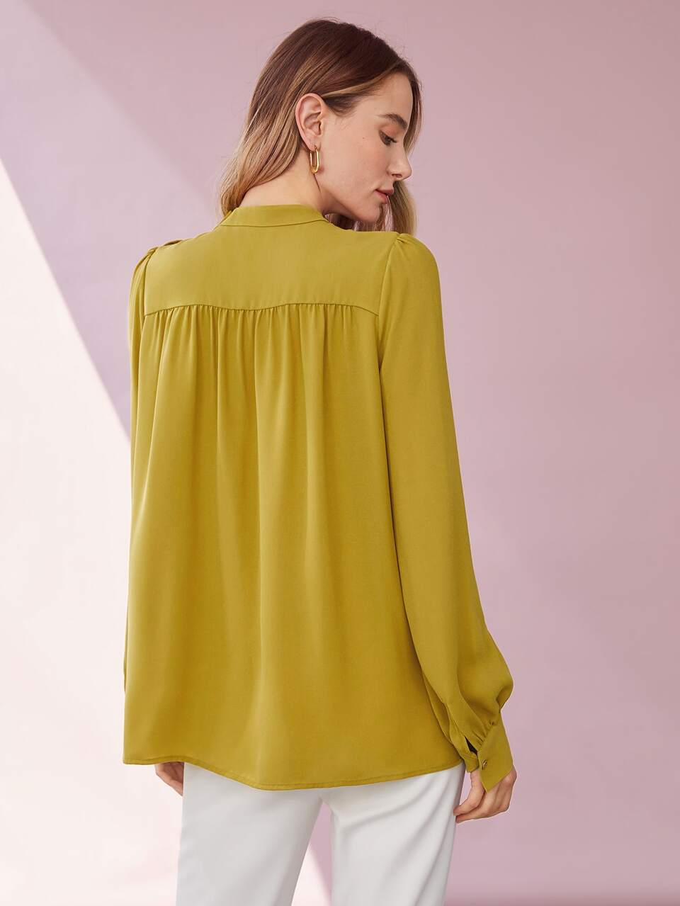 MOTF GATHERED MOCK-NECK BLOUSE