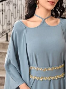 Al Najma 貼花細節斗篷袖長袍連衣裙 - 霧霾藍 - 查看 7