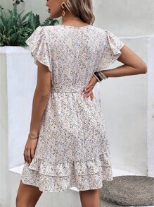 SHEIN Holidaya 碎花蝴蝶袖荷葉邊繫腰帶連衣裙 - 白色 - 查看 2