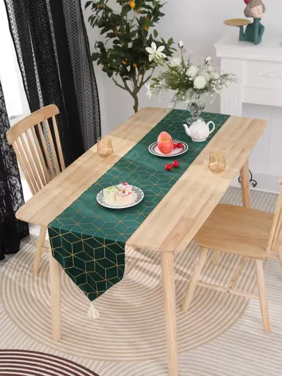 1pc Velvet Geometric Metallic Tassel Table Runner, Suitable For Birthday Party, Wedding, Home Decor, Dining Table, TV Cabinet, Coffee Table, Living Room, Kitchen, Bedroom, Family Gathering Decoration