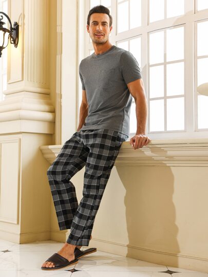 Manfinity Underwear&Sleepwear Basics طقم بيجامة / بجاما للرجال بطبعة مربعات