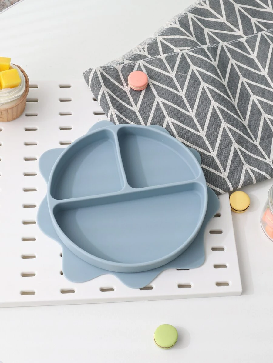 1pc Silicone Plate, Solid Floral Shaped 3-grid Food Plate For Kitchen - Baby Blue - View 1