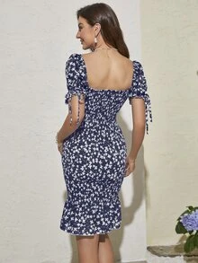 DEARCASE Maternity Ditsy Floral Print Square Neck Puff Sleeve Knot Cuff Dress - Navy Blue - View 2