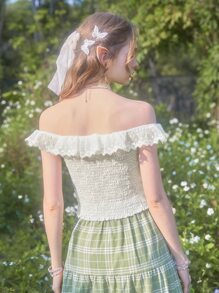 ROMWE Fairycore 一字肩荷葉邊打褶襯衫 - 米色 - 查看 2