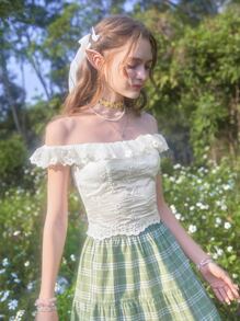 ROMWE Fairycore 一字肩荷葉邊打褶襯衫 - 米色 - 查看 5