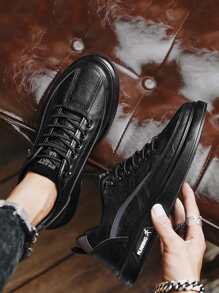 男士字母細節前綁帶運動鞋黑色板鞋 - 黑色 - 查看 3