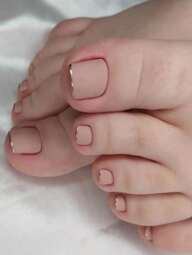 Instantly Upgrade Your Look With 24pcs Short Square Nude Matte Golden Edge Bronzing Fake Toenail & 1pc Nail File & 1sheet Tape Press On Nails Nail Supplies