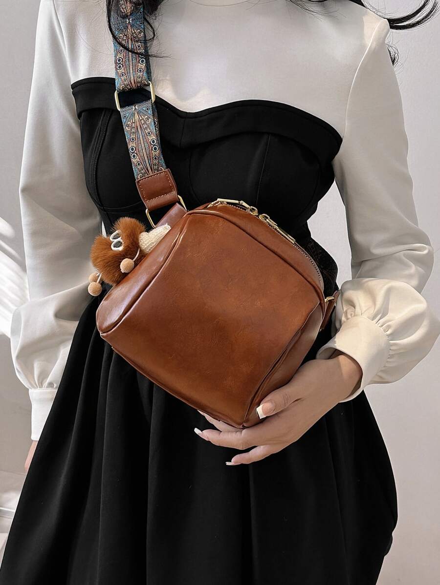 迷你貝殼包附卡通包包墜飾 - 棕色 - 查看 1