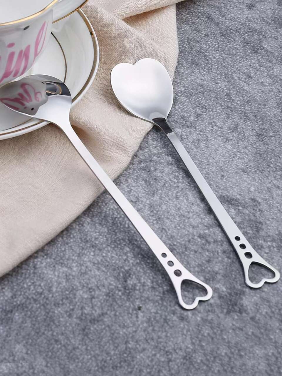 1pc Stainless Steel Spoon, Creative Heart Design Dinner Spoon For Restaurant