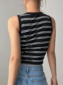 DAZY Striped Print Crop Tank Top - Black and White - View 6