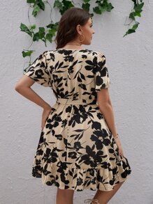 SHEIN VCAY 大碼印花蝴蝶袖繫腰帶連衣裙 - 彩色 - 查看 3