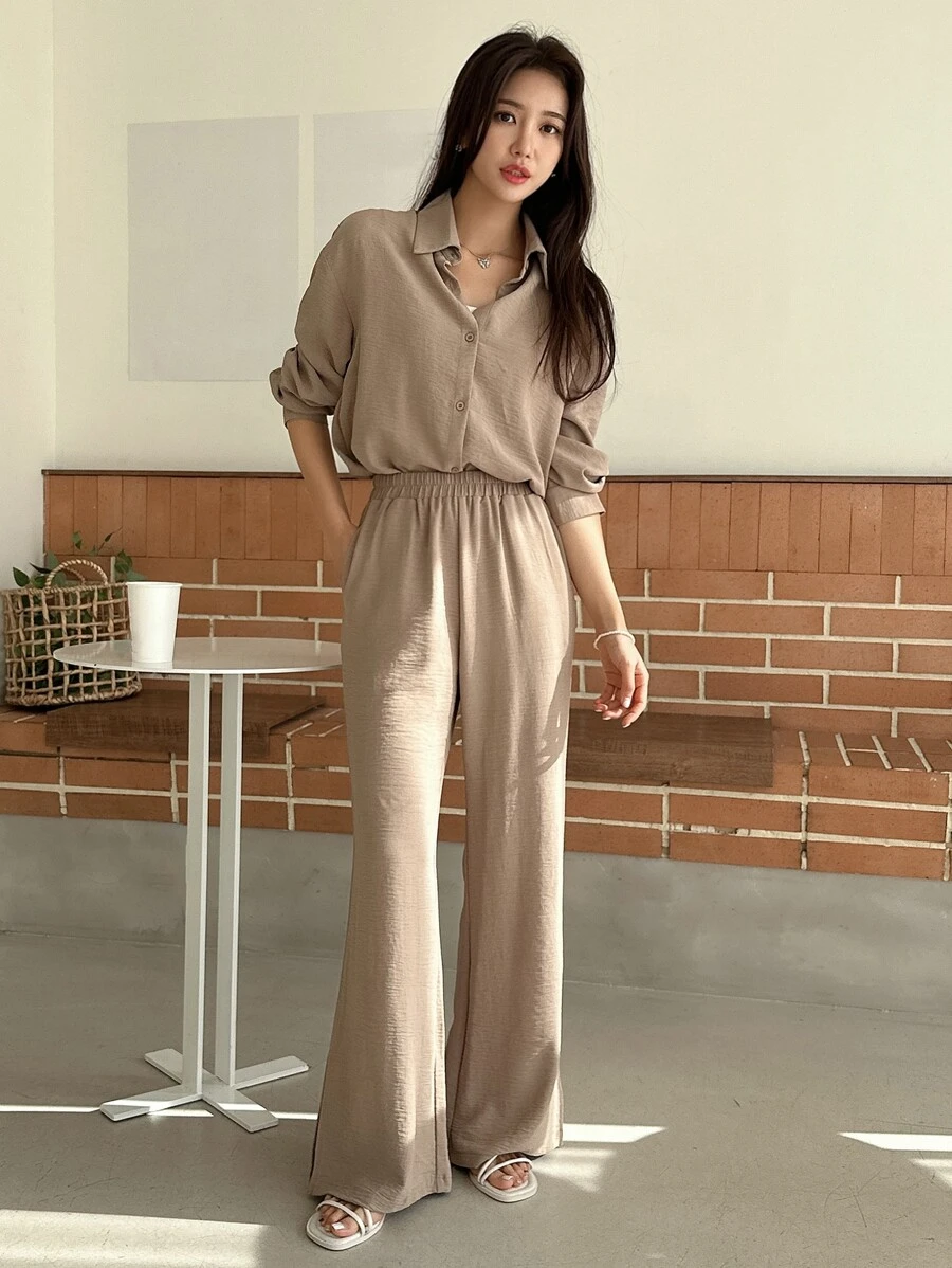 DAZY Bộ đồ mặc nhà công sở trơn màu dành cho nữ (2 món) - Màu Khaki - Xem 1