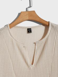 Manfinity Men Solid Notched Neck Tee - Apricot - View 2