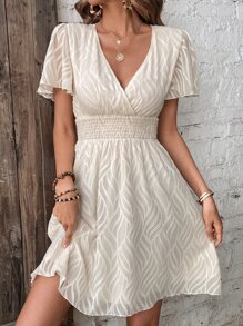 SHEIN Frenchy 素色交疊領蝴蝶袖A字洋裝