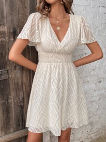 SHEIN Frenchy 素色交疊領蝴蝶袖A字洋裝