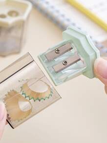 1pc Random Pencil Sharpener Back To School