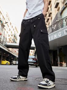 Manfinity Men Flap Pocket Drawstring Waist Cargo Trousers - Black - View 1