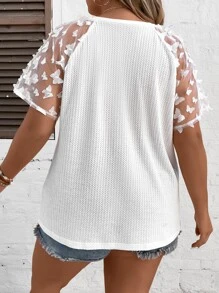 SHEIN LUNE 加大华夫格针织撞色网眼插肩袖 T 恤图案 T 恤女式上衣 - 白色 - 查看 2