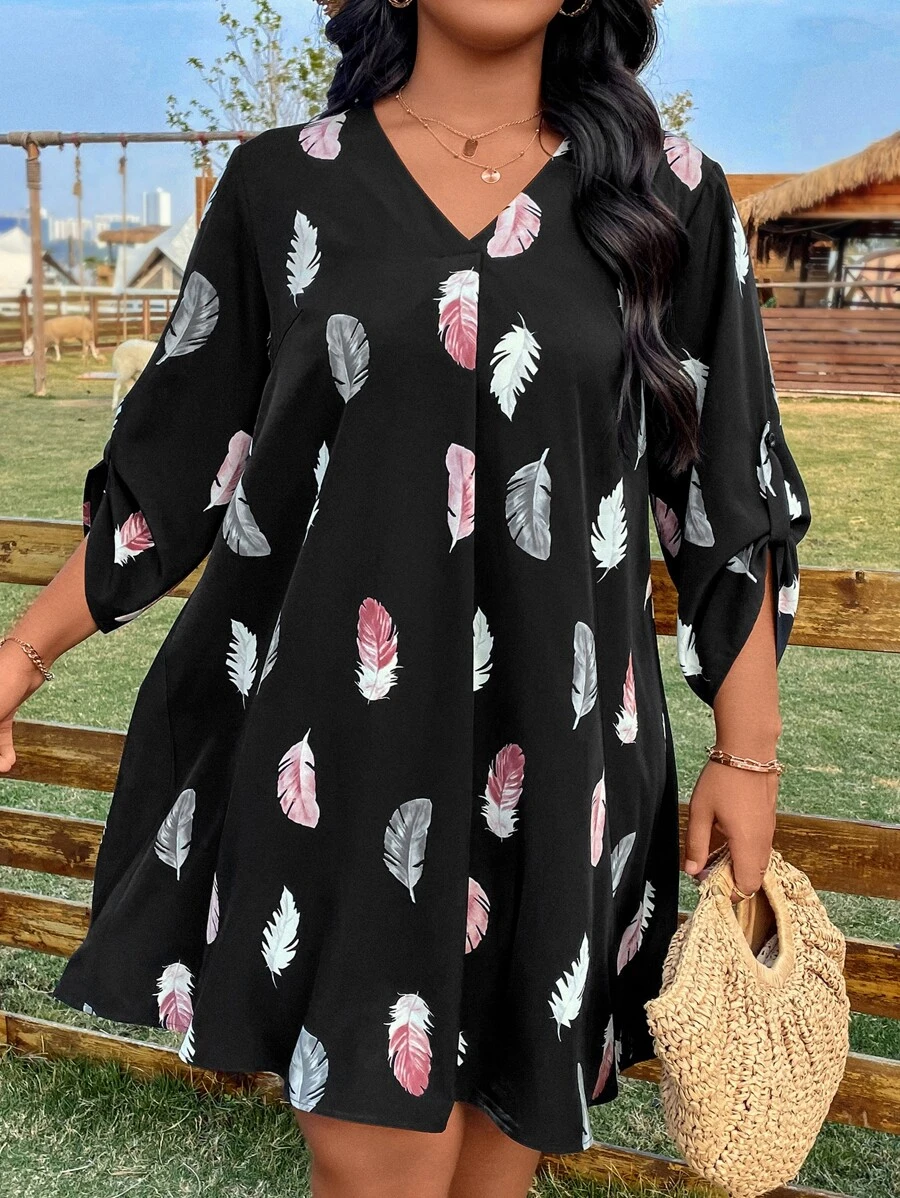SHEIN LUNE Plus Feather Print Roll Tab Sleeve Tunic Dress - Black - View 1