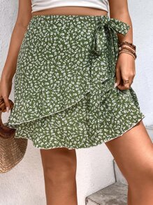 SHEIN VCAY Plus Ditsy Floral Print Knot Side Ruffle Trim Wrap Skirt - Multicolor - View 1