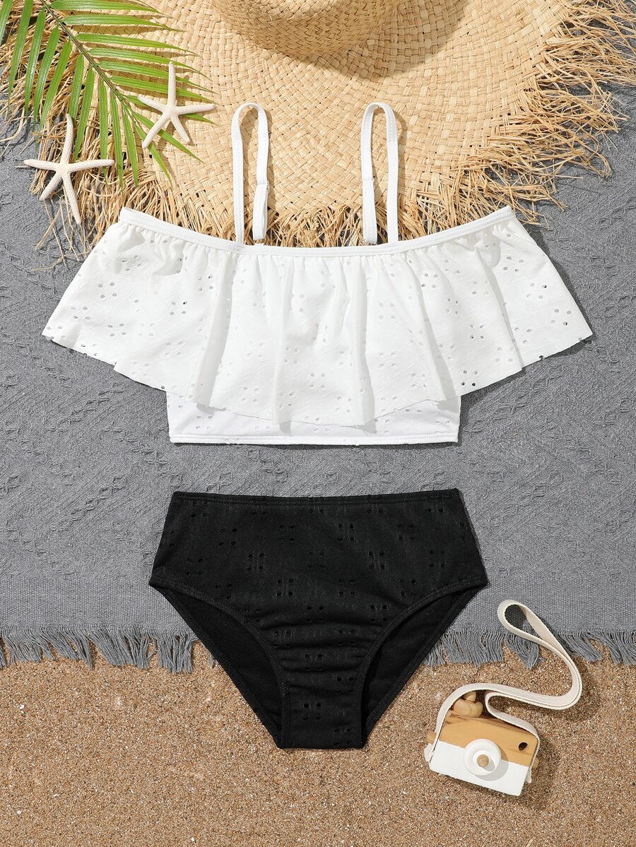 Conjunto de bikini con bordado de ojetes y ribete de volantes para niña preadolescente, para verano y playa - Blanco y Negro - Ver 1