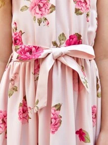 SHEIN 女孩印花荷葉邊腰帶掛脖連衣裙 - 彩色 - 查看 6