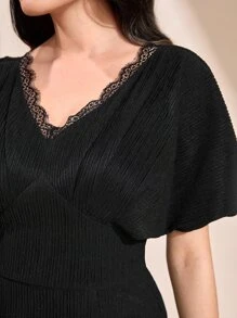 Modelyn 蕾絲邊魚尾裙下擺連衣裙不附腰帶 - 黑色 - 查看 6