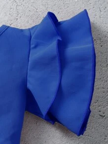 SHEIN 年輕女孩2入組休閒單肩飄帶短袖上衣和蝴蝶結手提紙袋彈力腰短褲,夏季 - 藍白色 - 查看 5