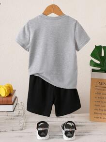 SHEIN 小男童老虎印花T恤和短褲 - 彩色 - 查看 2