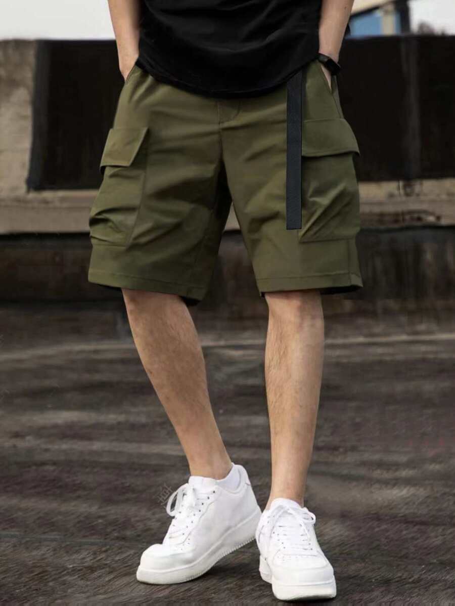 Manfinity EMRG 男款拉鍊口袋扣帶式貨物短褲