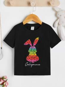 SHEIN Niñas Camiseta con estampado de conejo y letra - Negro - Ver 1