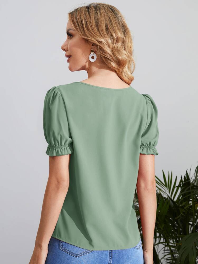 Keyhole Neck Puff Sleeve Top