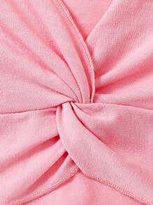 SHEIN 嬰兒前扭結荷葉邊上衣和草莓圖案短褲 - 彩色 - 查看 4