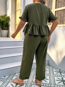 SHEIN LUNE 大碼荷葉袖花邊下擺上衣和褲子 - 軍綠色 - 查看 2