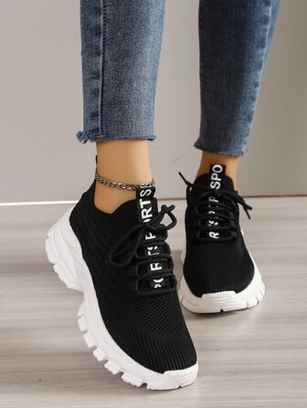 2025 秋季女式轻质网眼透气跑步鞋，舒适低帮厚底运动鞋