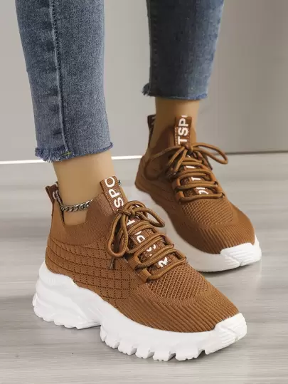 2025 秋季女式轻质网眼透气跑步鞋，舒适低帮厚底运动鞋