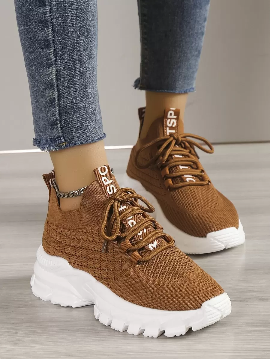 2025 秋季女式轻质网眼透气跑步鞋，舒适低帮厚底运动鞋