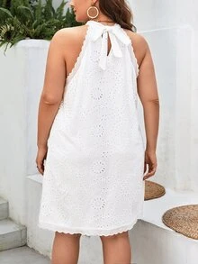 SHEIN Privé Plus Eyelet Embroidery Halter Neck Scallop Trim Dress - White - View 2