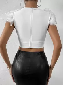 SHEIN BAE 毛茸邊短款亮片上衣 - 白色 - 查看 2