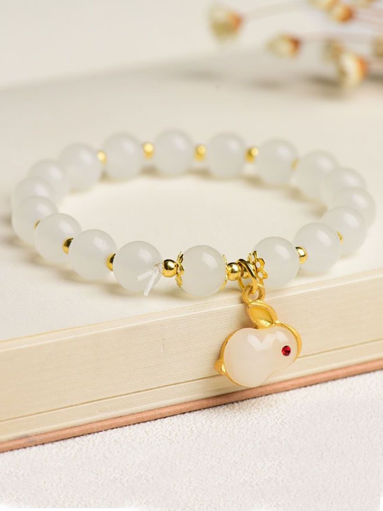 Cartoon Rabbit Charm Beaded Bracelet - Multicolor - View 1