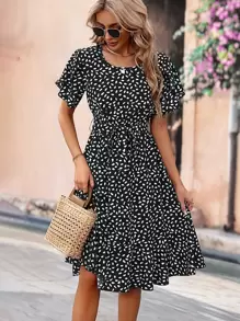SHEIN Clasi Vestido con estampado con cinturón bajo con fruncido - Negro - Ver 1