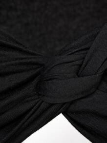 SHEIN Unity 纏繞式短上衣與綁帶包裙套裝 - 黑色 - 查看 8