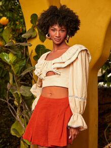 SHEINNeu Ruffle Trim Cut Out Flounce Sleeve Crop Top