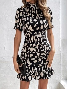 Breezaya 滿版印花荷葉袖褶邊荷葉邊連衣裙 - 黑色 - 查看 3