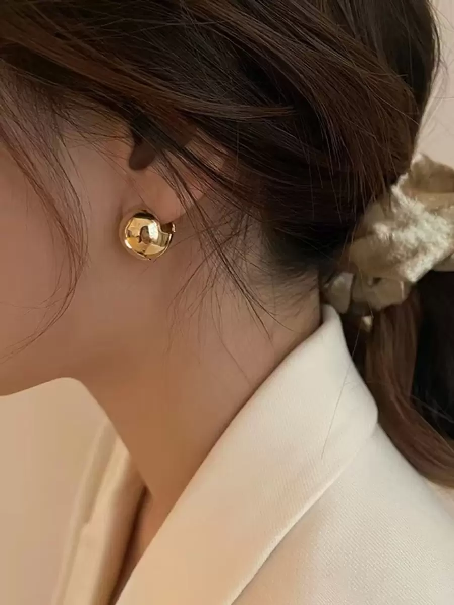 Minimalist Hoop Earrings