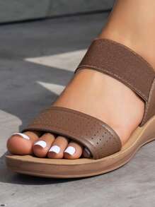 女士極簡穿孔露跟涼鞋,露趾低跟涼鞋