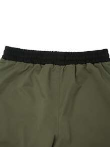 Manfinity Homme 宽松男士字母图案抽绳腰慢跑短裤纯色绿色 - 軍綠色 - 查看 4